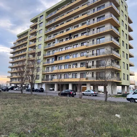 Dreamland Summerland * Mamaia