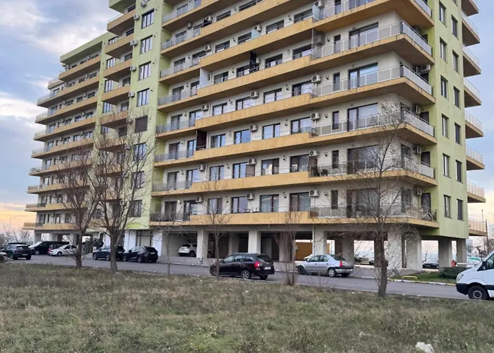 Dreamland Summerland * Mamaia